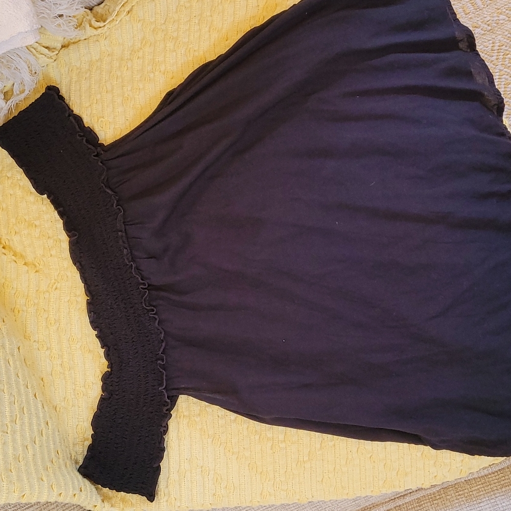 AE Off-the-shoulder top